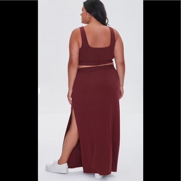 NEW Forever 21 Plus Size Crop Top & Maxi Skirt Set Wine 0X - Picture 4 of 5